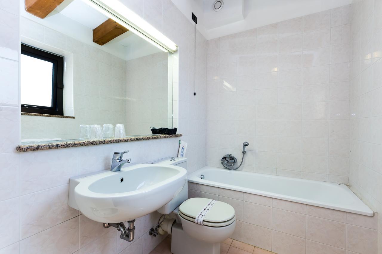 Adria Hotel